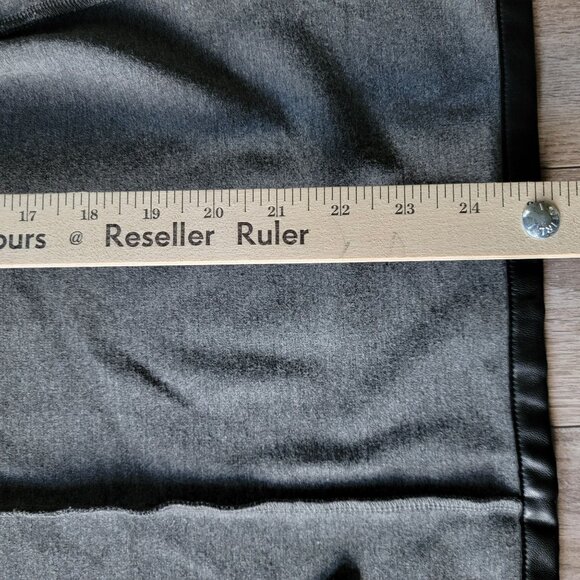 DG2 Diane Gilman Womens S Asymmetrical Cardigan Faux Leather Trim Grey Stretch - Picture 13 of 13